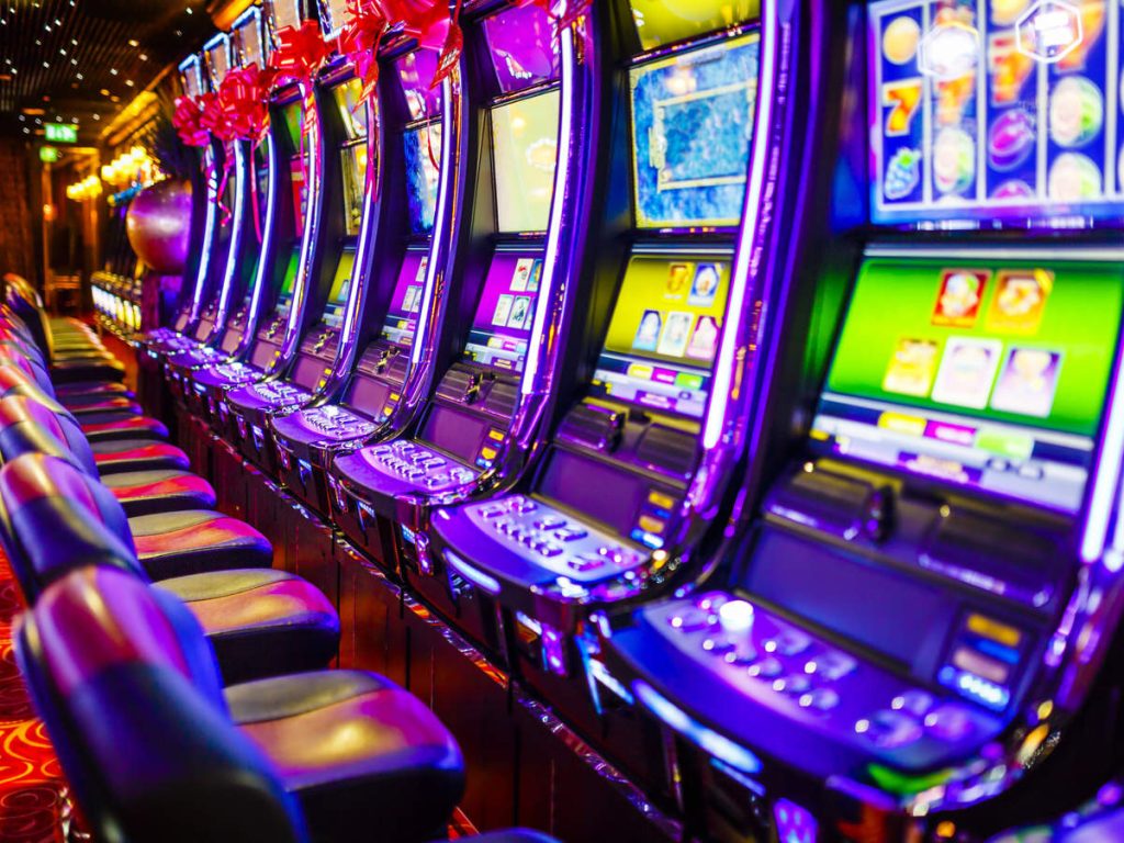 Play Slot Machines